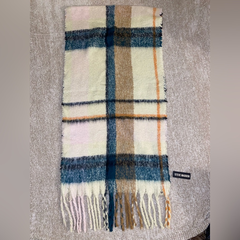 Steve Madden Scarf